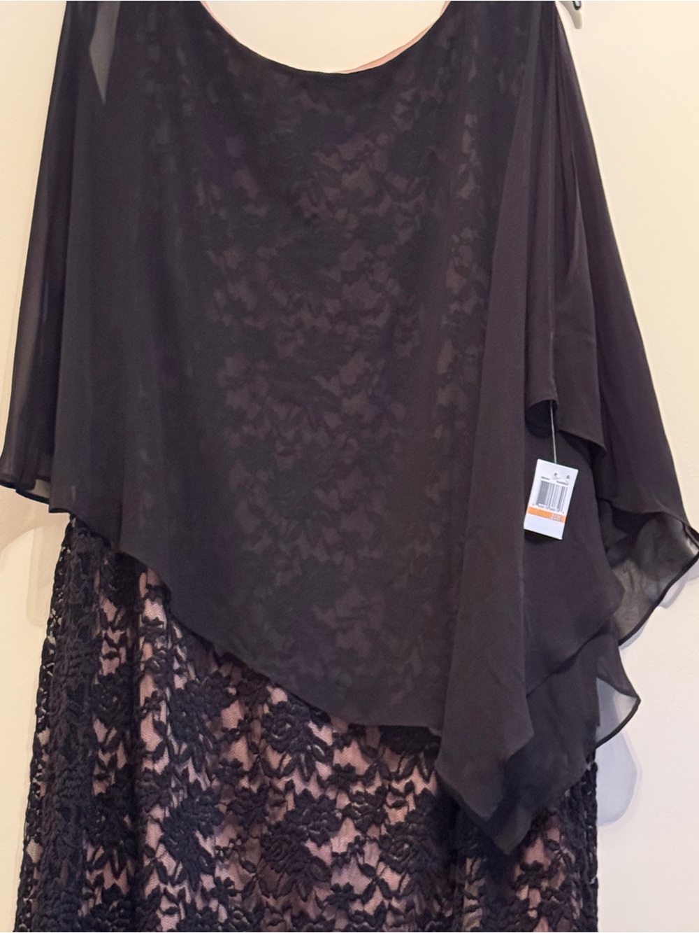 Dress Black Lace Cape Connected Apparel Size 24W NWT Plus Size